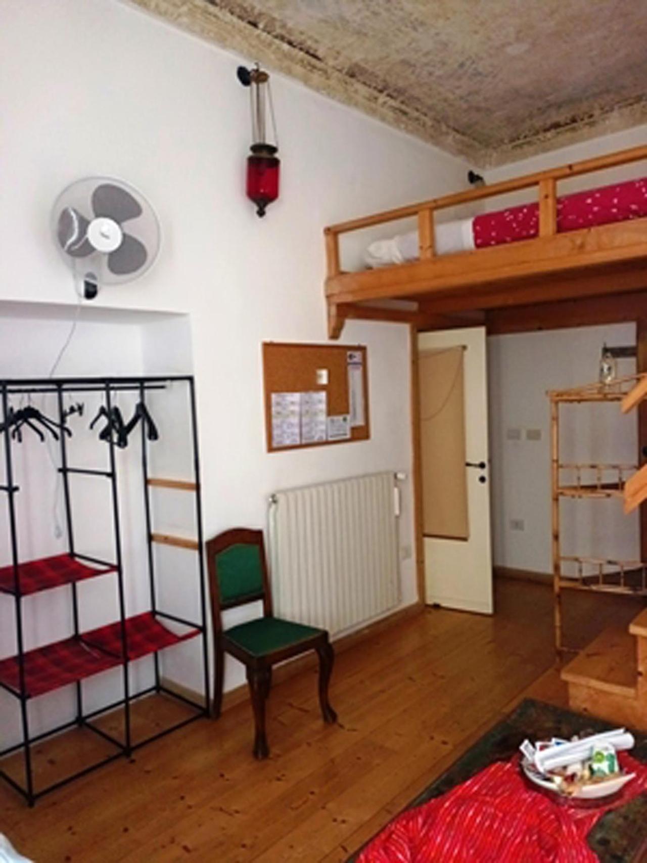 B&B Le Finestre Su Via Cavour ซัสซารี ห้อง รูปภาพ